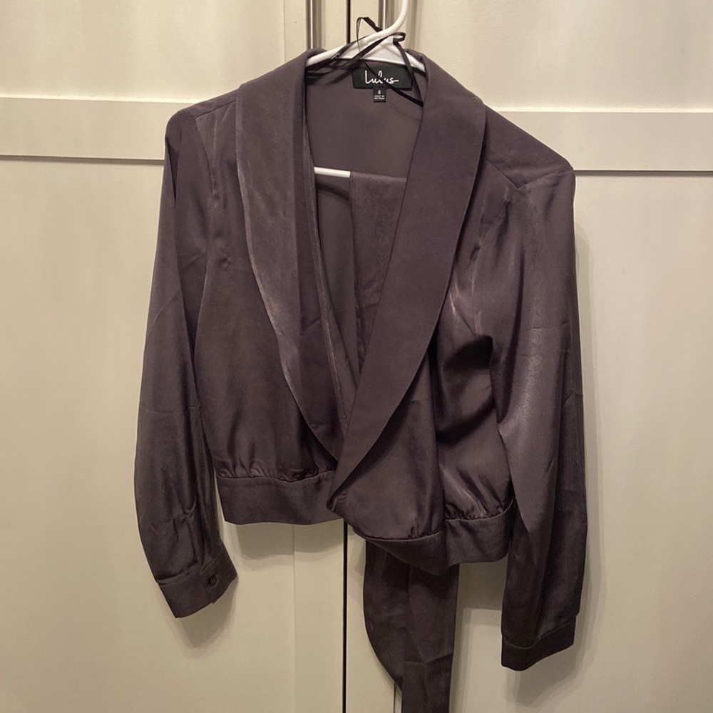 Lulu’s Olive Green Wrap Shirt